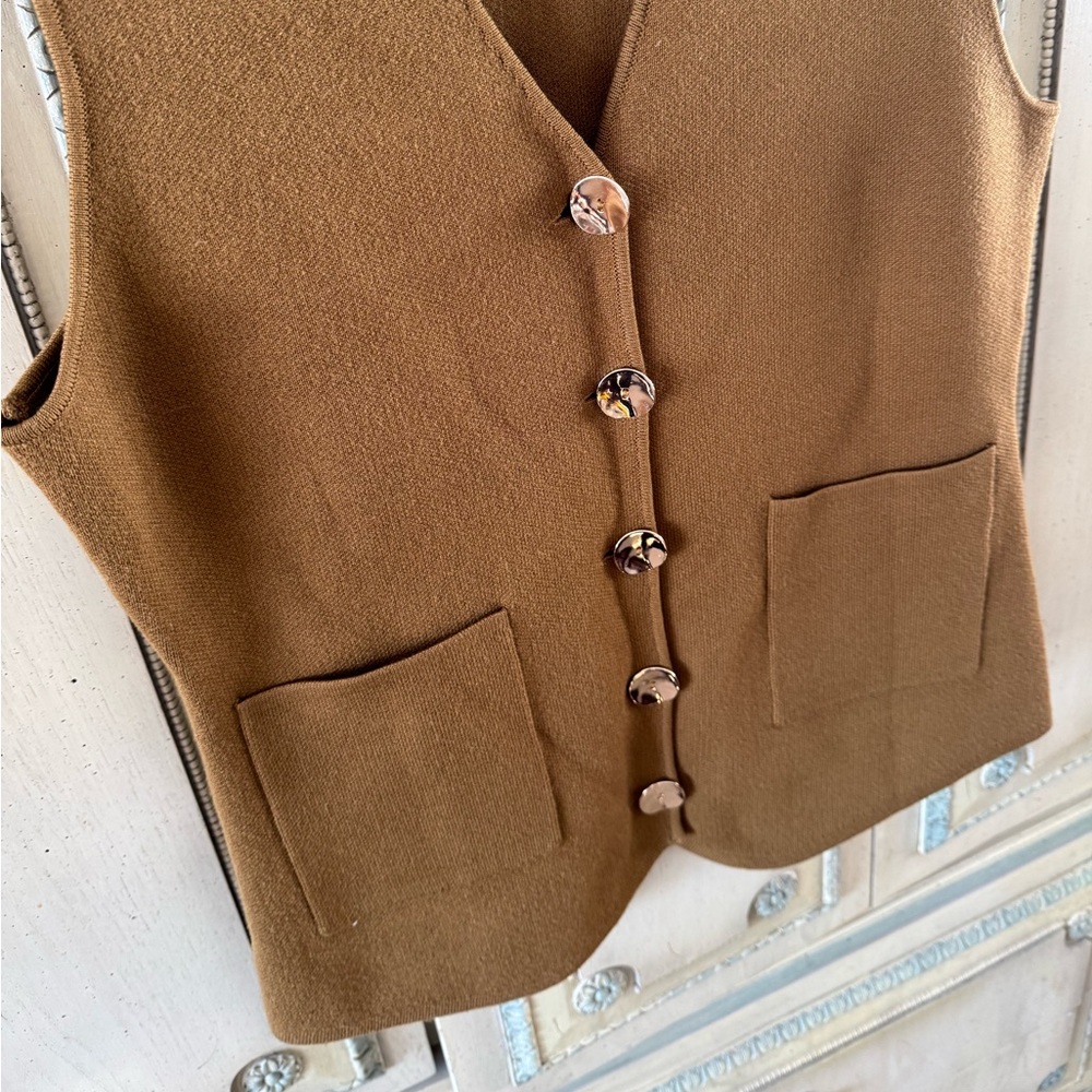 Zara Gold Button Knit Vest - Picture 3 of 5